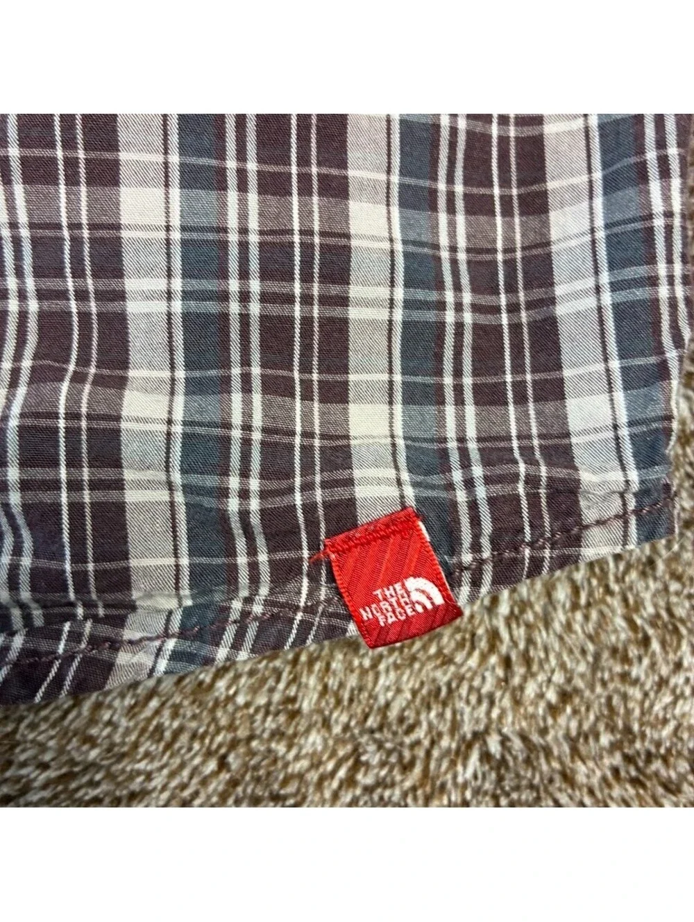 The North Face Men's Button Down Size Large Plaid